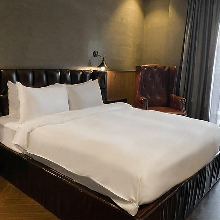 Check Inn Phnom Penh Bkk1 Luaran gambar