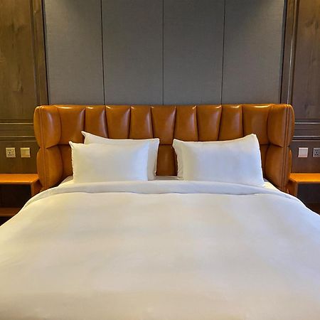 Check Inn Phnom Penh Bkk1 Luaran gambar
