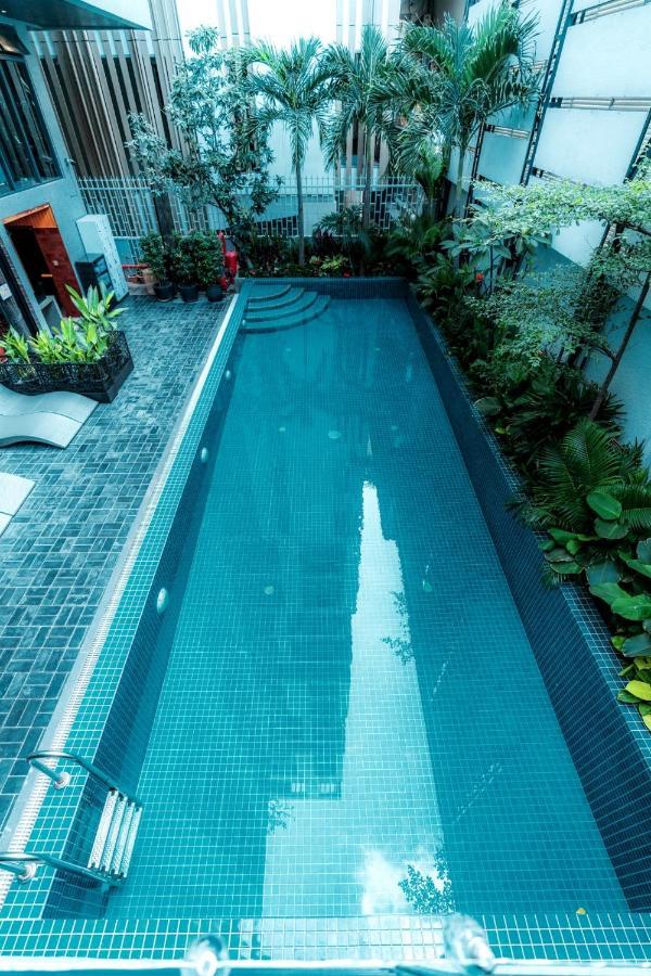 Check Inn Phnom Penh Bkk1 Luaran gambar
